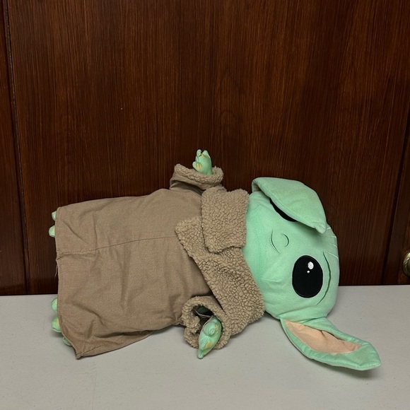 Star Wars by Jay Franco and Son Star Wars Baby Yoda Plush pillow The mandalorian - Picture 9 of 16